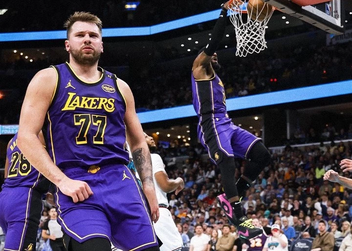 Umpan Luka Doncic ke LeBron James Viral di Media Sosial