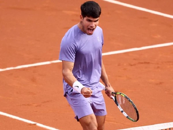 Carlos Alcaraz Tak Biarkan Alex De Minaur Menuju Semifinal Di Barcelona