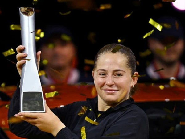 Jelena Ostapenko Tak Biarkan Aryna Sabalenka Sabet Gelar Di Stuttgart