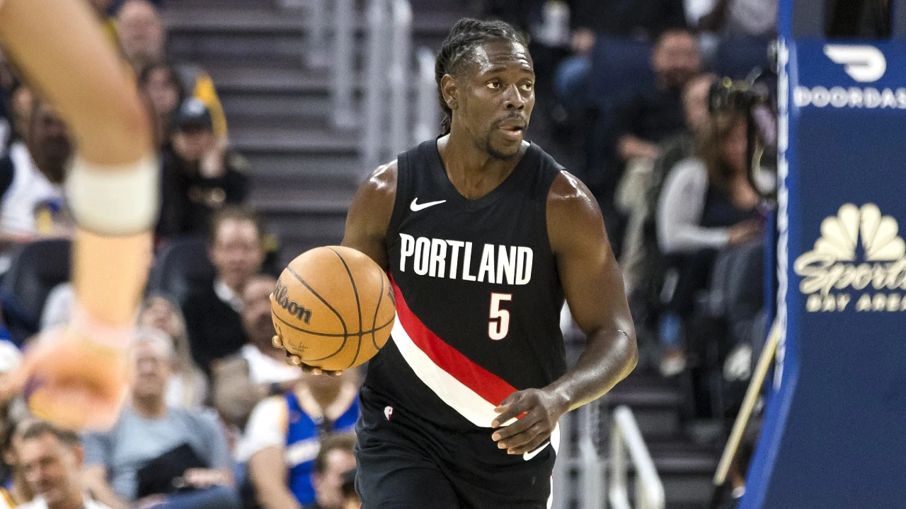 Jrue Holiday Temukan Balance Antara Keluarga dan Kepemimpinan di Portland