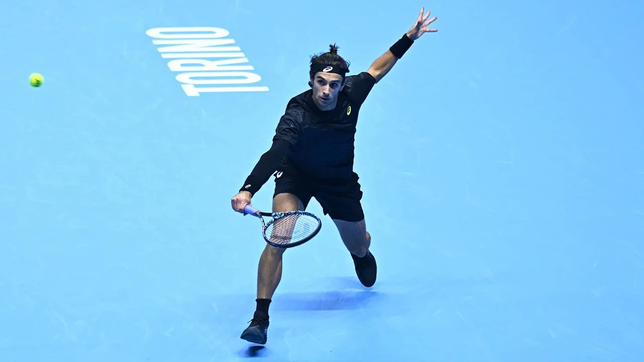 Lorenzo Musetti Menang Dramatis Demi Bertahan Di Turin