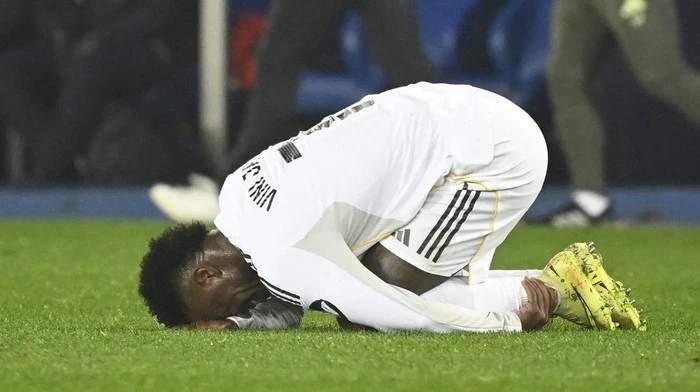 Xabi Alonso: Vini Dilanggar, Madrid Seharusnya Mendapat Penalti