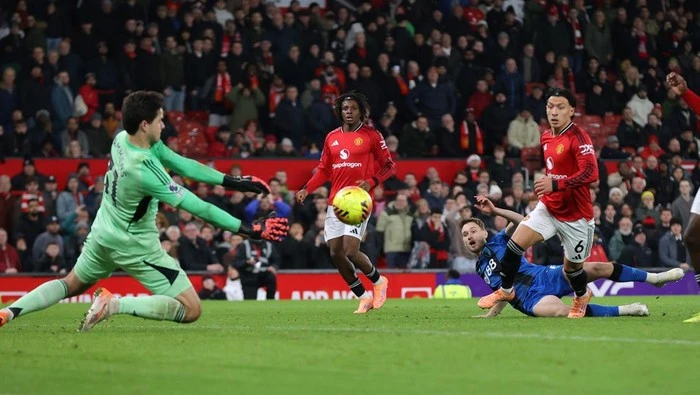 Dua Penyelamatan Krusial Lammens Selamatkan MU dari Kekalahan