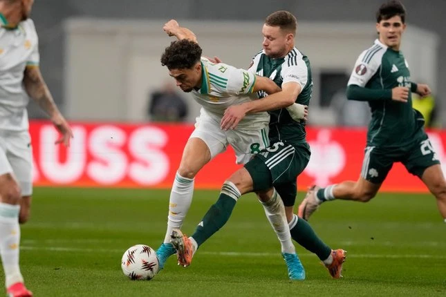 Hasil Panathinaikos vs Roma: Bermain 10 Orang, Giallorossi Selamat di Menit Akhir