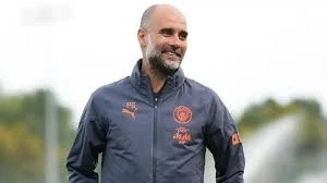 Jarang Tersenyum, Guardiola Akhirnya Memunculkan Senyum