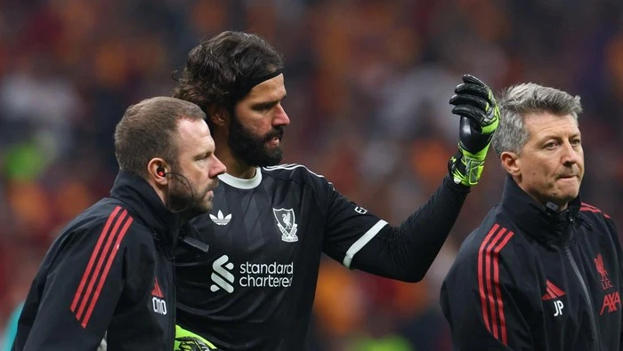 Blunder Alisson Berujung Penalti, Liverpool Takluk dari Man City